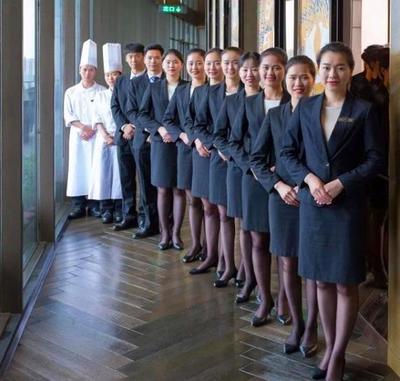 國(guó)宴級(jí)服務(wù)精英姚碧 專(zhuān)注最高規(guī)格宴會(huì)，鑄就服務(wù)標(biāo)桿